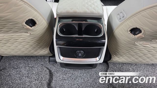 Kia Canival 2021 — photo 19