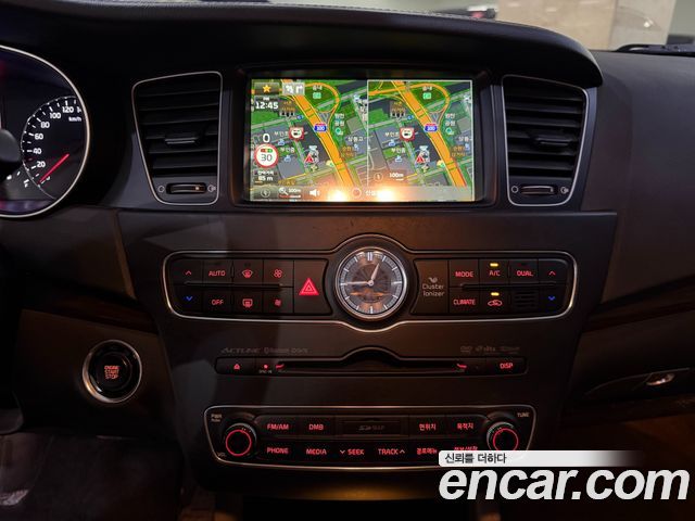 Kia K7 2016 — photo 12