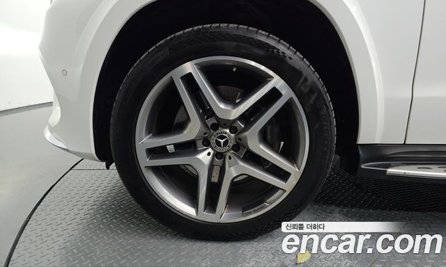 Mercedes-Benz GLS-Class 2018 — photo 5