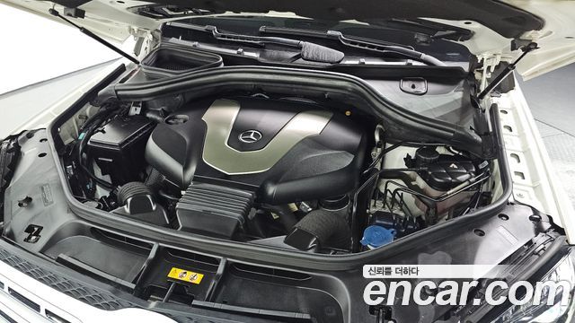 Mercedes-Benz GLS-Class 2018 — photo 6