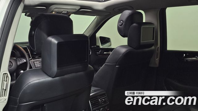 Mercedes-Benz GLS-Class 2018 — photo 22