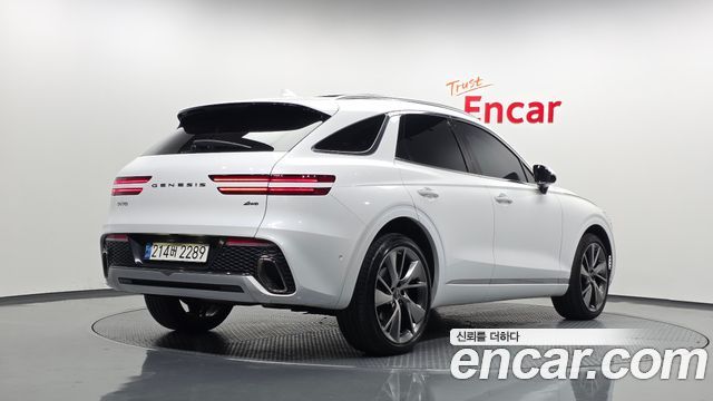 Genesis GV70 2021 — photo 2