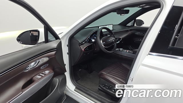 Genesis GV70 2021 — photo 13