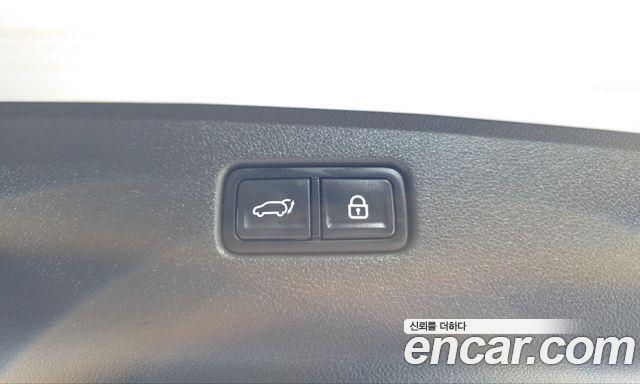 Genesis GV70 2021 — photo 24