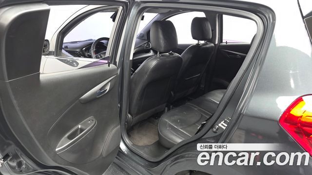Chevrolet Korea Spark 2017 — photo 18