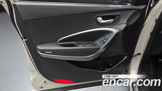 Hyundai Santafe 2015 — photo 14