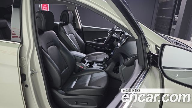 Hyundai Santafe 2015 — photo 16