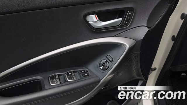 Hyundai Santafe 2015 — photo 27