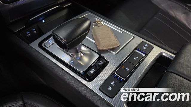 Genesis G80 2017 — photo 12