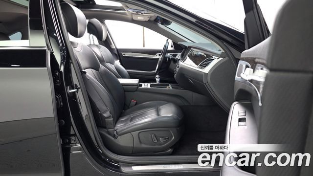 Genesis G80 2017 — photo 16