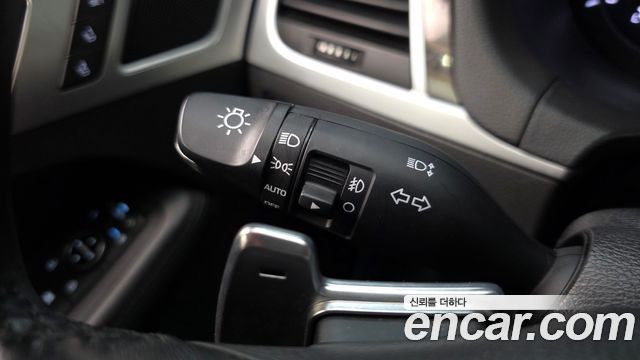 Genesis G80 2017 — photo 27