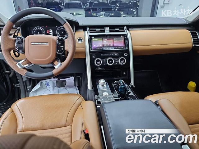 Land Rover Discovery 2020 — photo 7