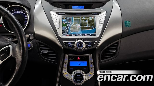 Hyundai AVANTE 2012 — photo 14