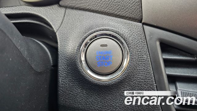 Hyundai AVANTE 2012 — photo 16