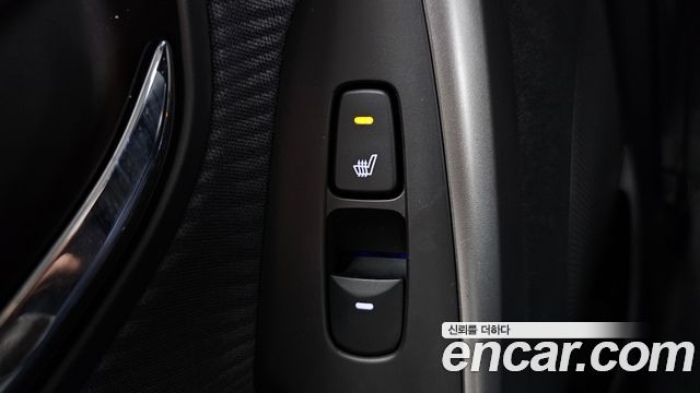 Hyundai AVANTE 2012 — photo 19