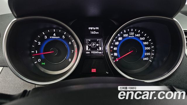 Hyundai AVANTE 2014 — photo 11