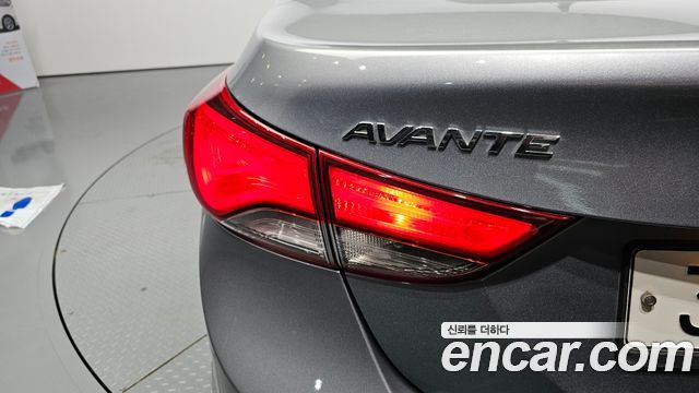 Hyundai AVANTE 2014 — photo 9