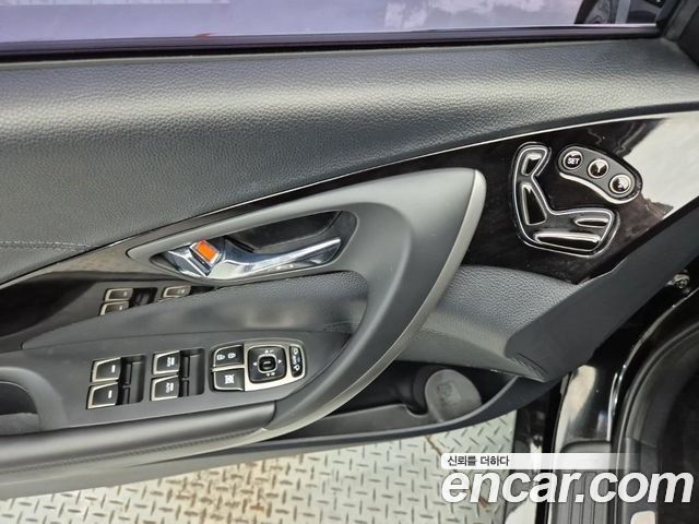 Hyundai Grandeur 2014 — photo 8