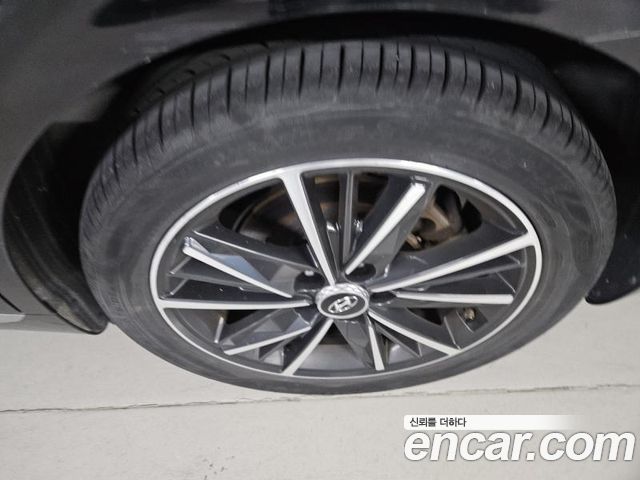 Hyundai Grandeur 2023 — photo 13
