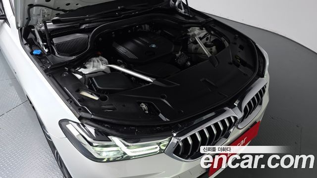 BMW Gran Turismo 2021 — photo 6