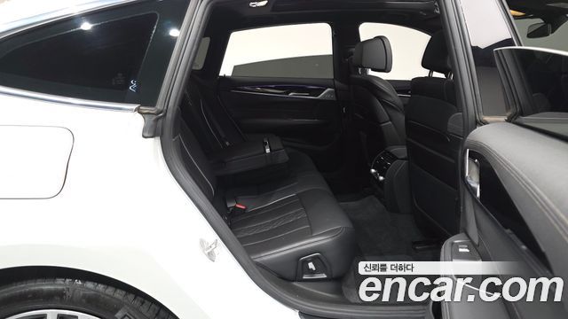 BMW Gran Turismo 2021 — photo 17