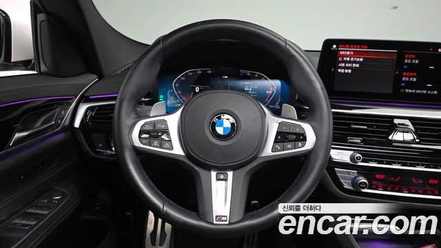 BMW Gran Turismo 2021 — photo 19
