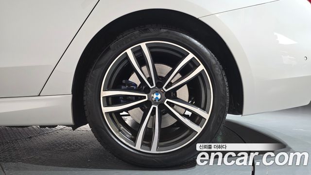 BMW Gran Turismo 2021 — photo 7