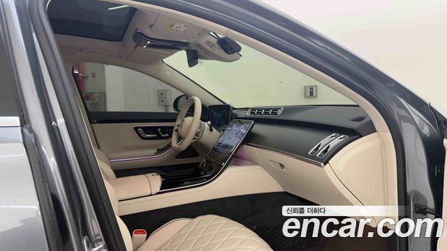 Mercedes-Benz S-Class 2026 — photo 17