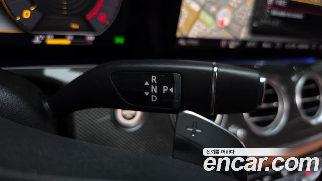 Mercedes-Benz E-Class 2020 — photo 12