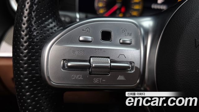 Mercedes-Benz E-Class 2020 — photo 30