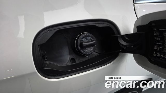 Mercedes-Benz E-Class 2020 — photo 38