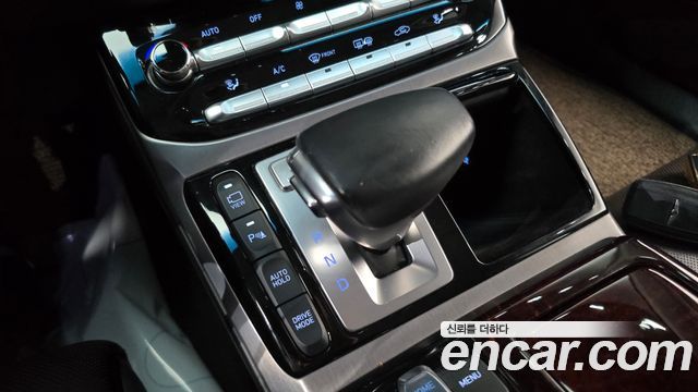 Genesis EQ900 2017 — photo 12