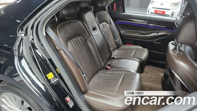 Genesis EQ900 2017 — photo 17
