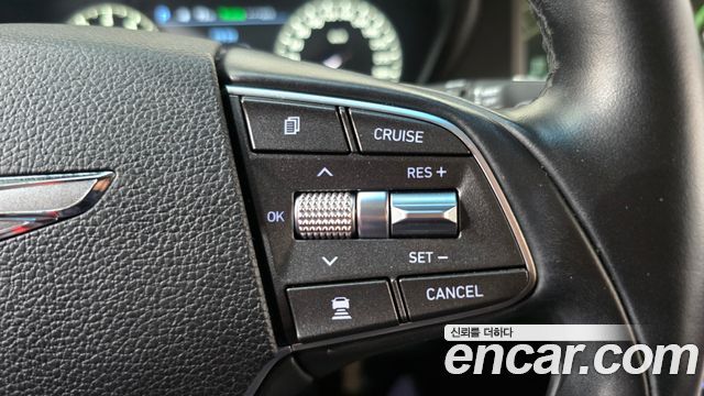 Genesis EQ900 2017 — photo 24