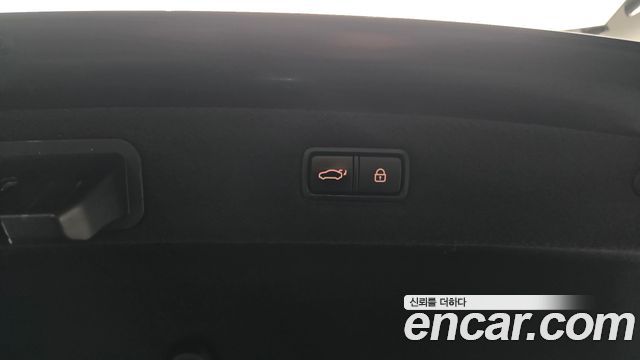 Genesis EQ900 2017 — photo 25