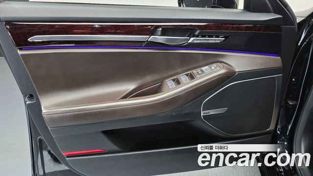 Genesis EQ900 2017 — photo 14