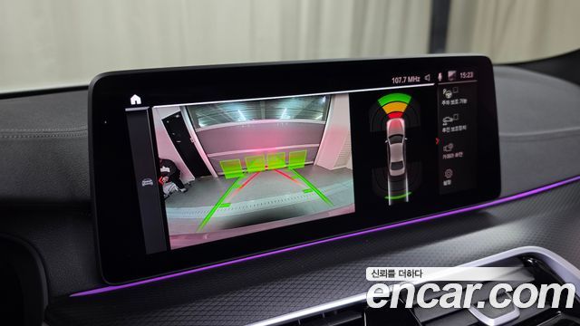 BMW 5-Series 2023 — photo 21