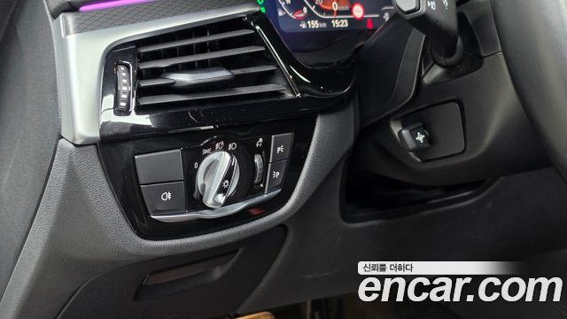 BMW 5-Series 2023 — photo 24
