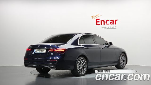 Mercedes-Benz E-Class 2021 — photo 2