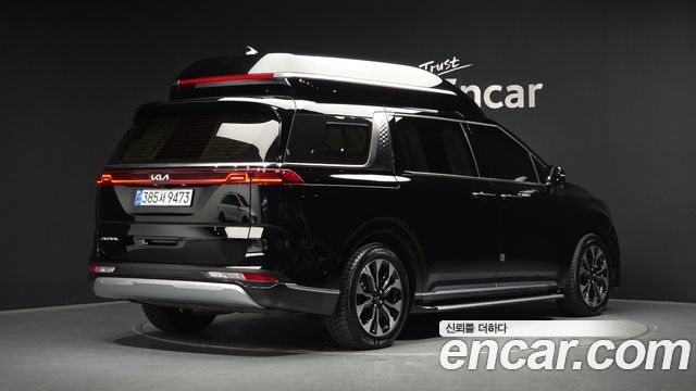 Kia Canival 2022 — photo 2