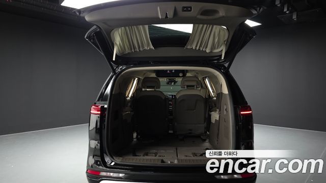 Kia Canival 2022 — photo 26
