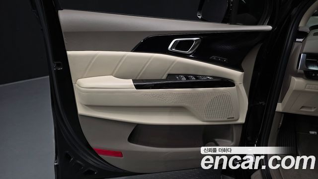 Kia Canival 2022 — photo 14