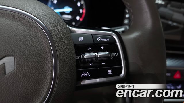 Kia Canival 2022 — photo 31