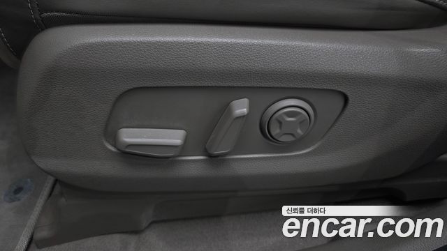 Kia Canival 2022 — photo 36