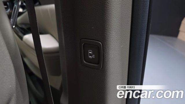 Kia Canival 2022 — photo 39
