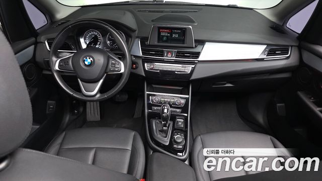 BMW 2-Series 2019 — photo 10