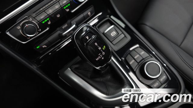BMW 2-Series 2019 — photo 12