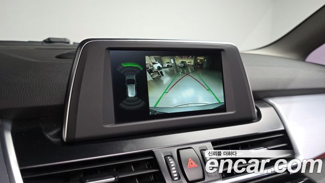 BMW 2-Series 2019 — photo 21