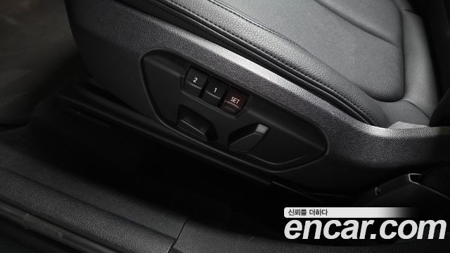BMW 2-Series 2019 — photo 25