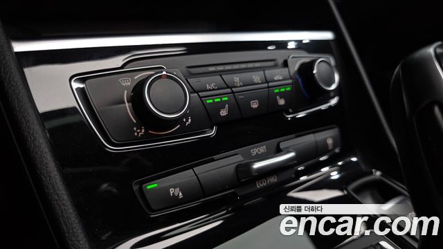 BMW 2-Series 2019 — photo 31